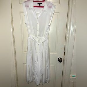 Banana Republic Women’s White Shirt Dress in a size L.